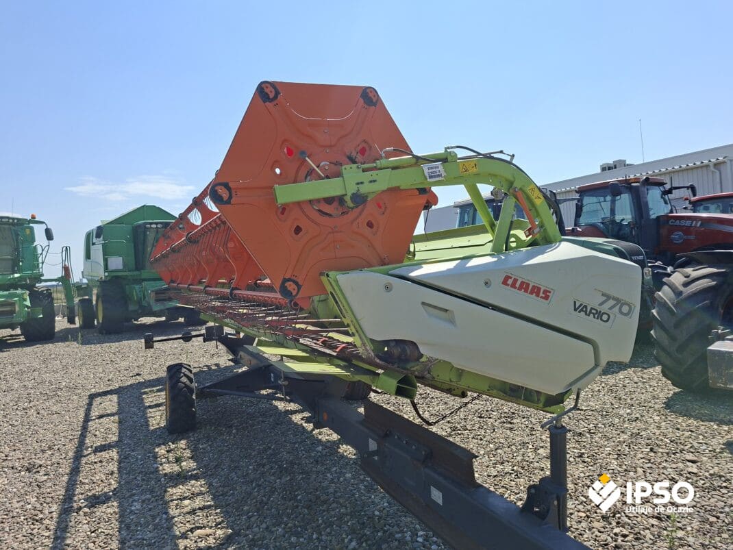 Claas Lexion 750 + Header paioase