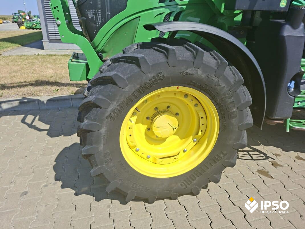 John Deere 6120R +623RC
