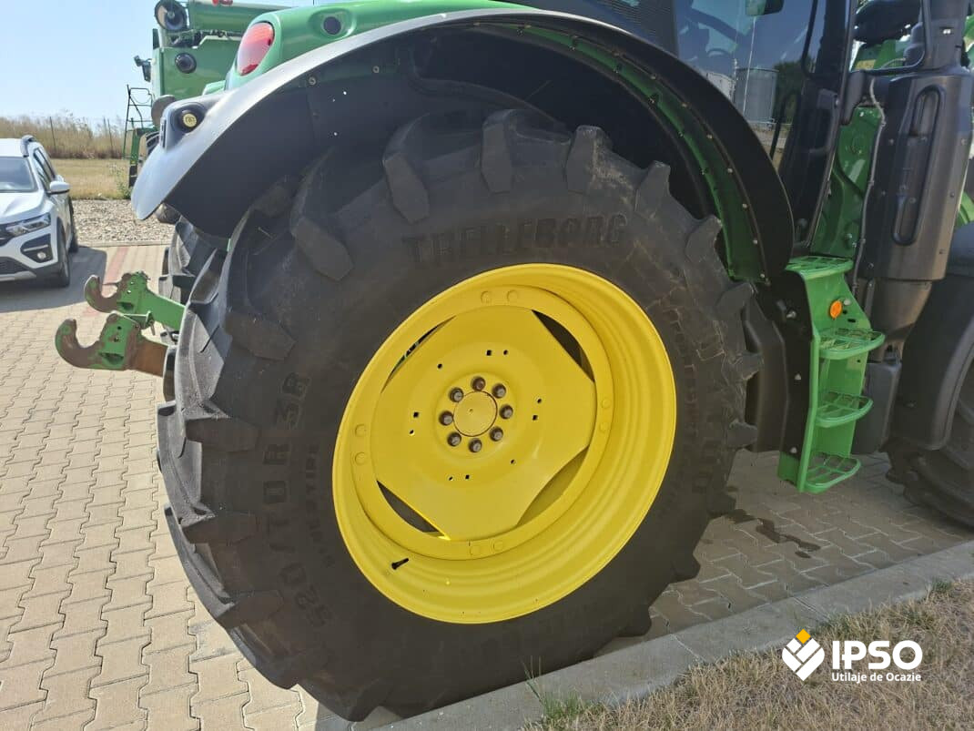 John Deere 6120R +623RC
