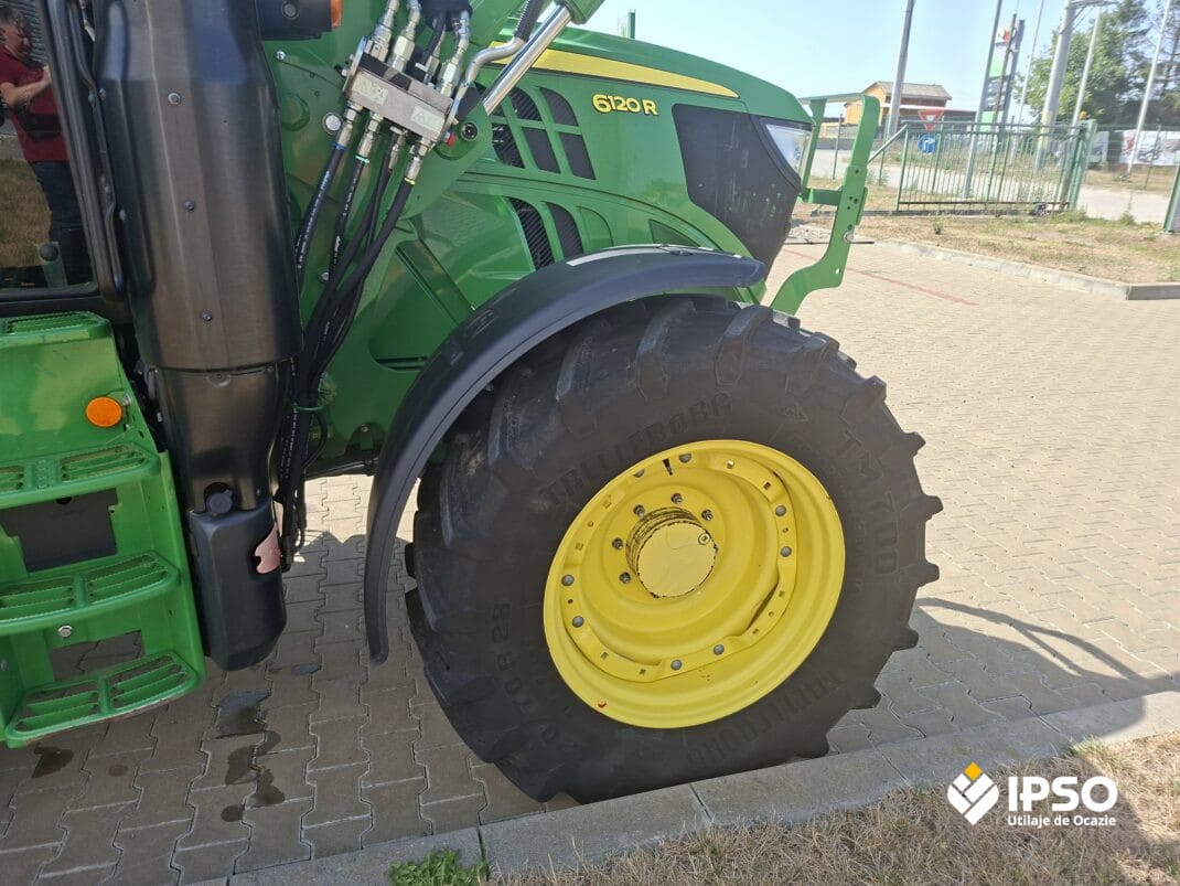 John Deere 6120R +623RC