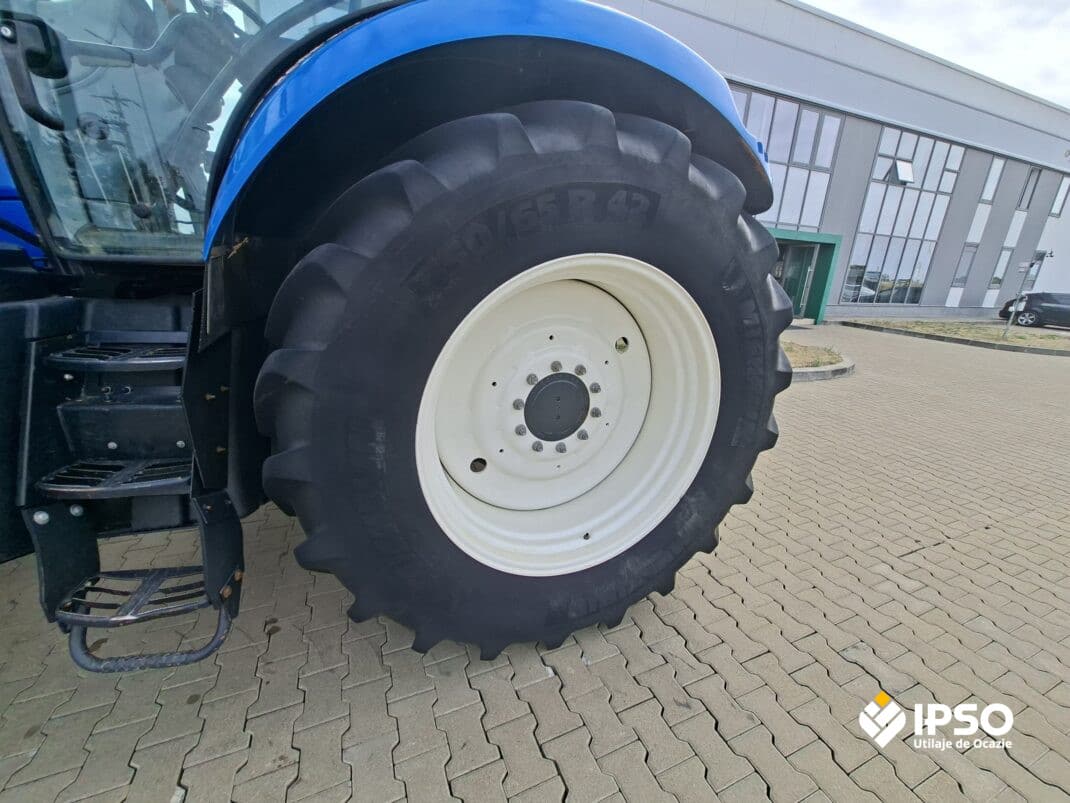 New Holland T7.230