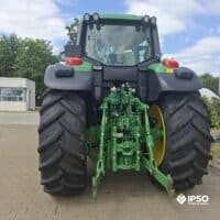 John Deere 6195M