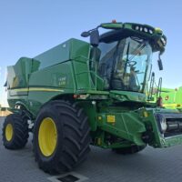John Deere S770 + Header paioase