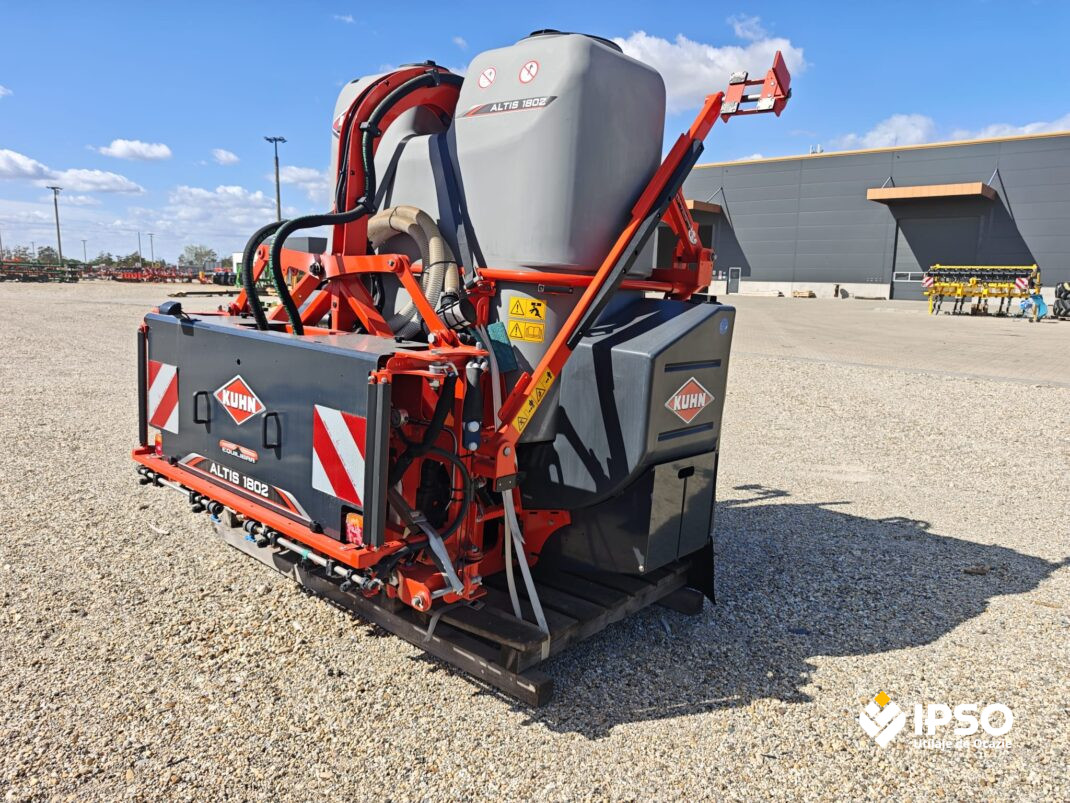 Sprayer purtat Kuhn Altis 1800