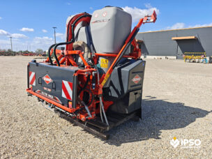 Sprayer purtat Kuhn Altis 1800