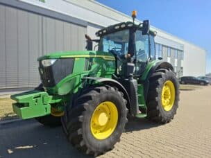 John Deere 6R 250